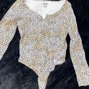 Victoria secret bodysuit:) size S !
